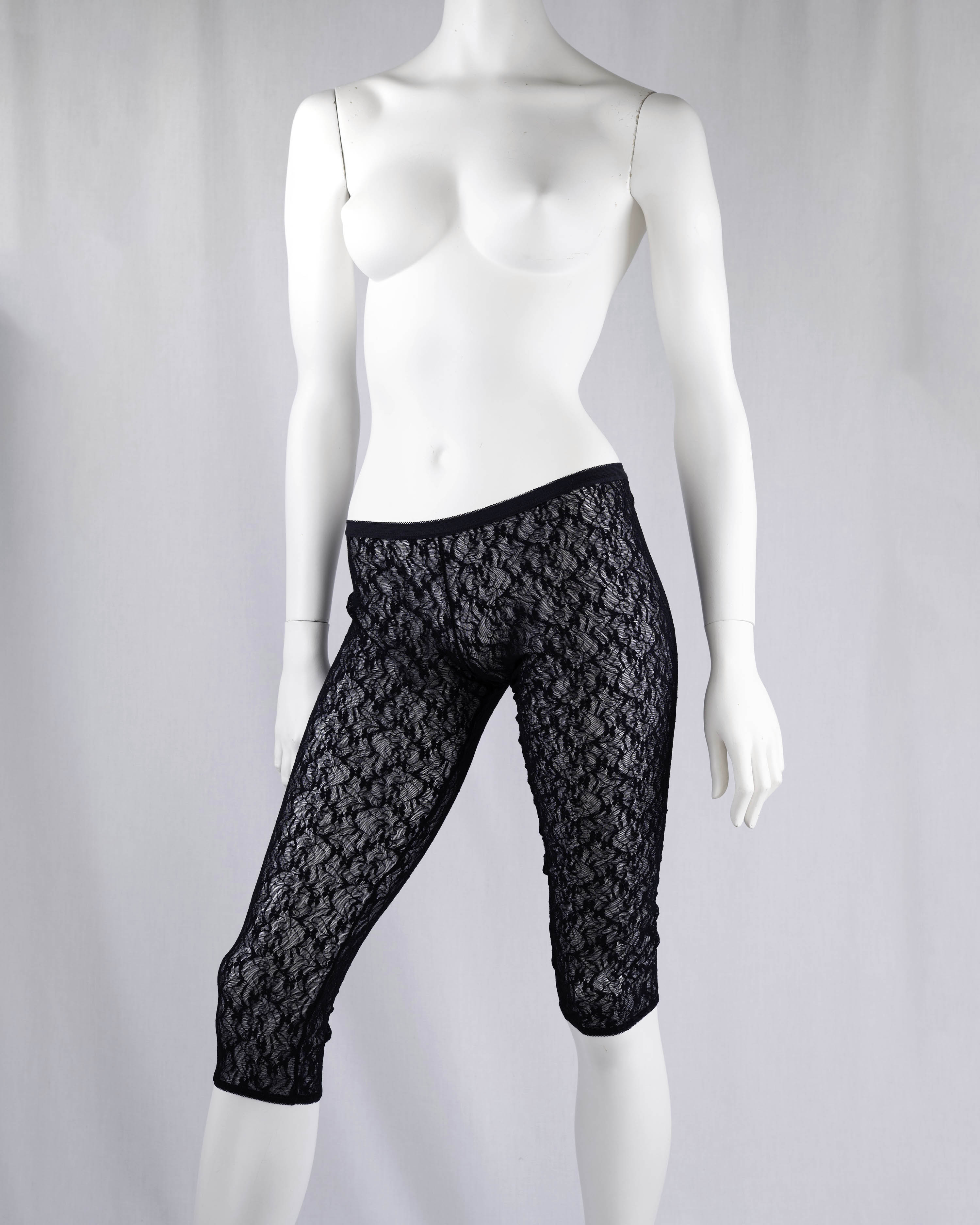 Patrizia Pepe Firenze Lace Capri Leggings