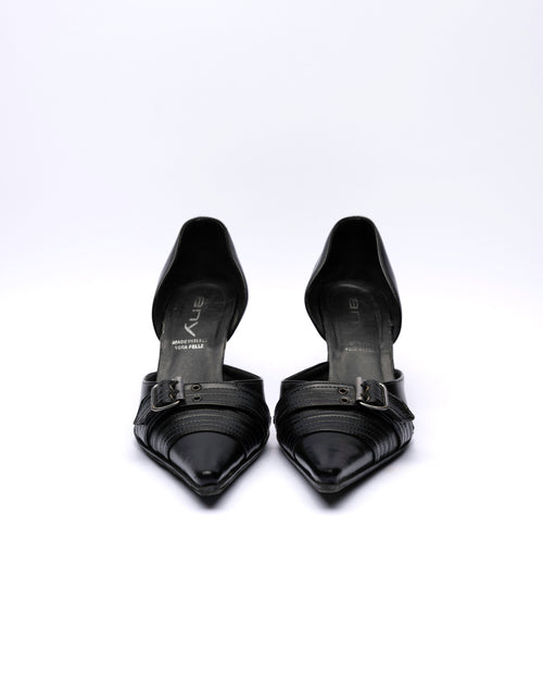 Any Leather Pointed buckle Pumps