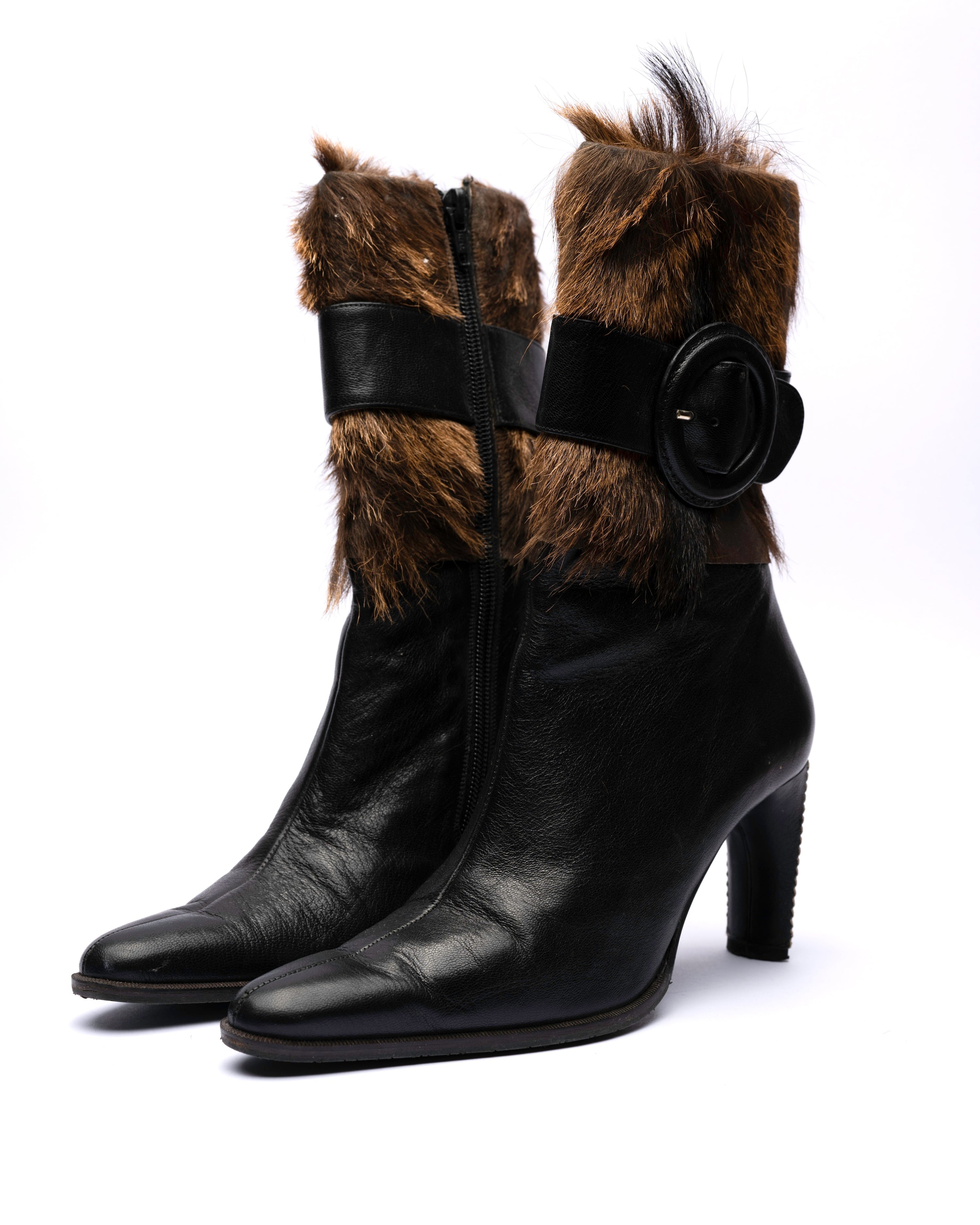 Charles Jourdan schwarze Mid-Calf Stiefel aus Leder mit Pelzbesatz