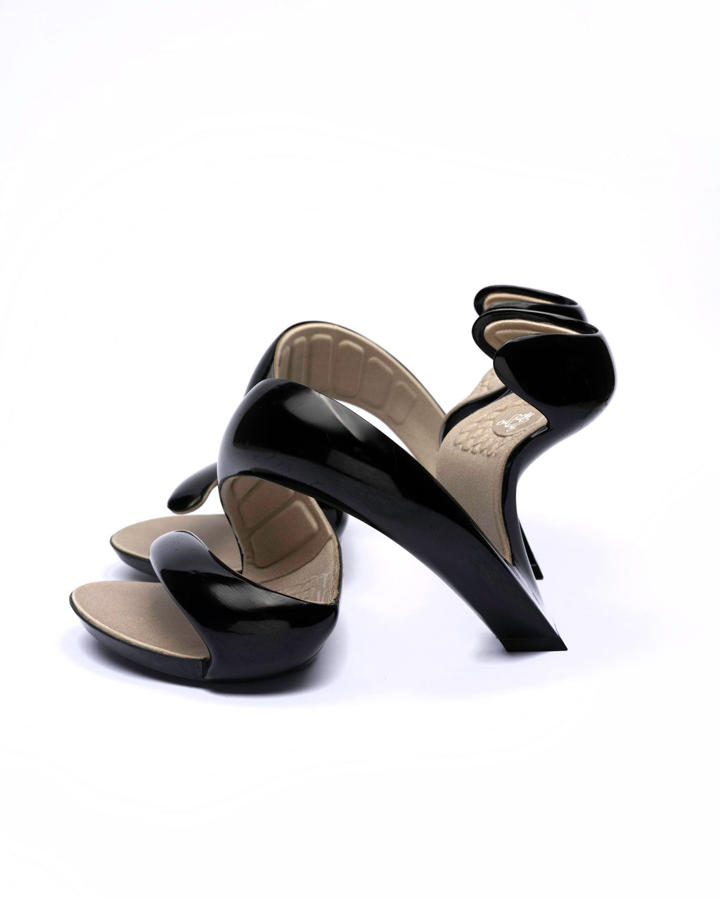 Julian Hakes Mojito Pumps