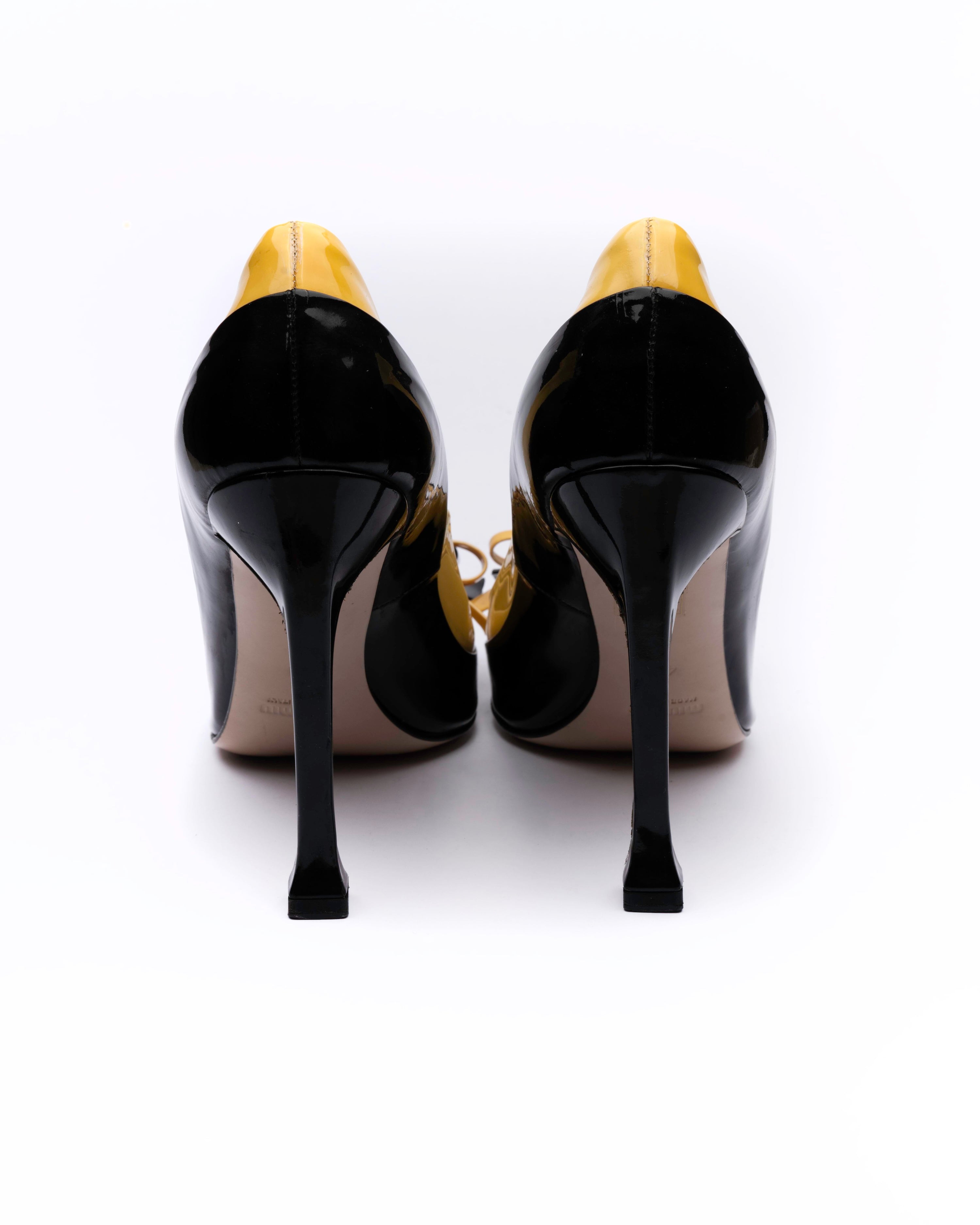 Miu Miu Fall 2010 Two-Tone Patent Leather Bow Pumps