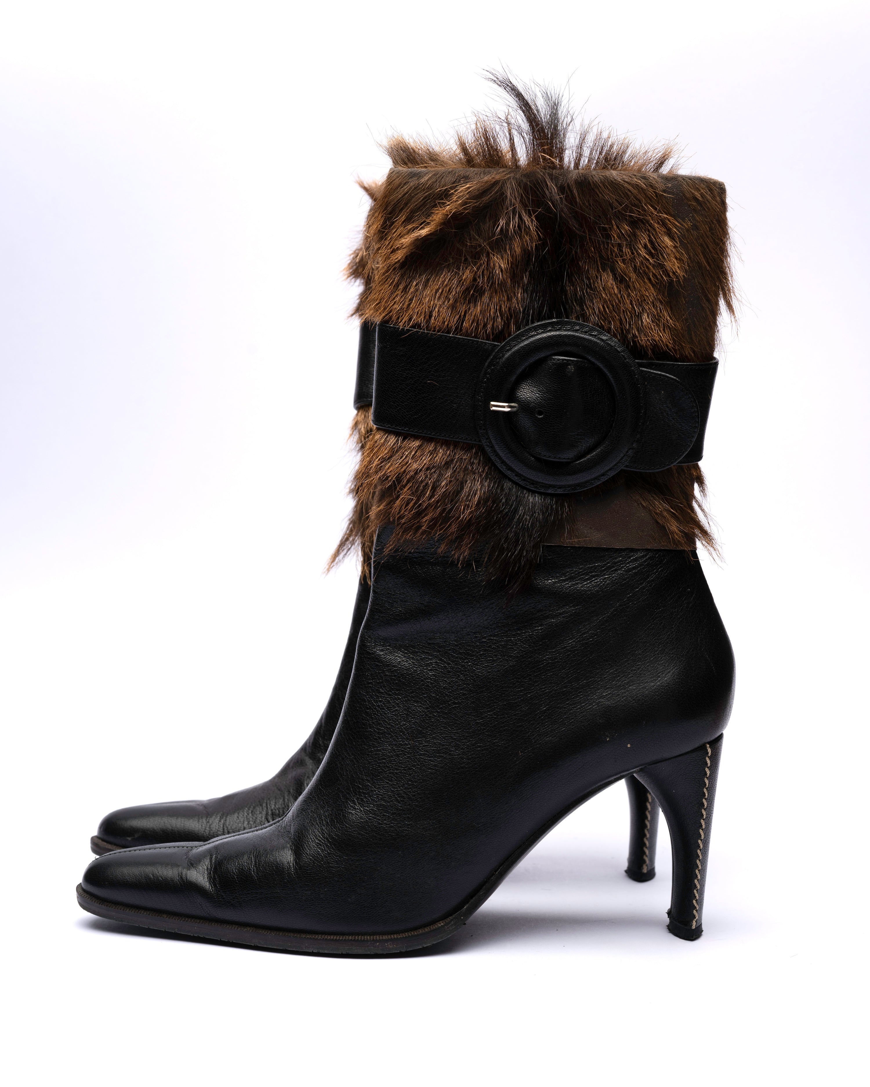 Charles Jourdan schwarze Mid-Calf Stiefel aus Leder mit Pelzbesatz